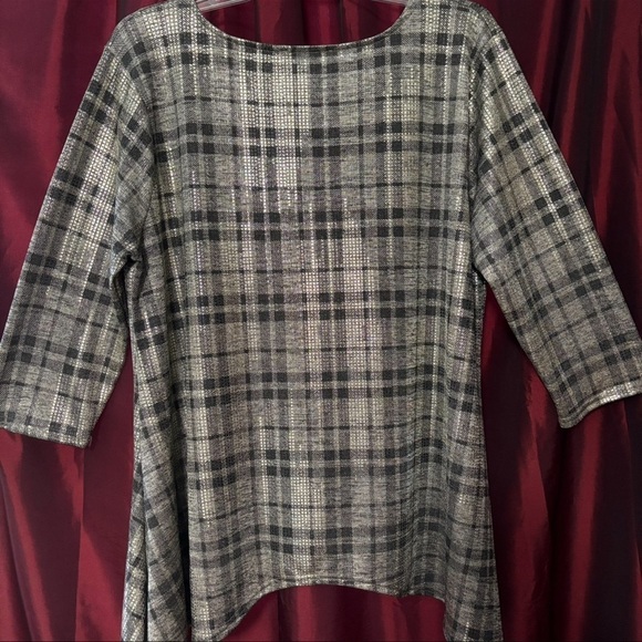 PECK & PECK BLACK AND SILVER ASYMMETRICAL LOOSE FIT TOP EXCELLENT CONDITION - Picture 3 of 5